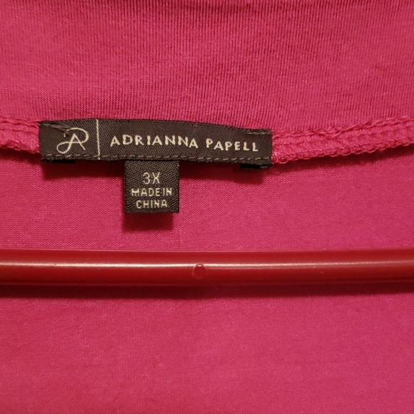 Pink tank with neck and front  detail - Picture 2 of 4